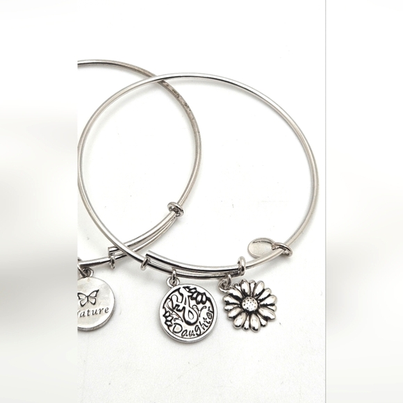 🟢3/$19🟢 CHRYSALIS Lot of TWO (2) Silver Bracelets Nature and Daughter - Picture 4 of 4